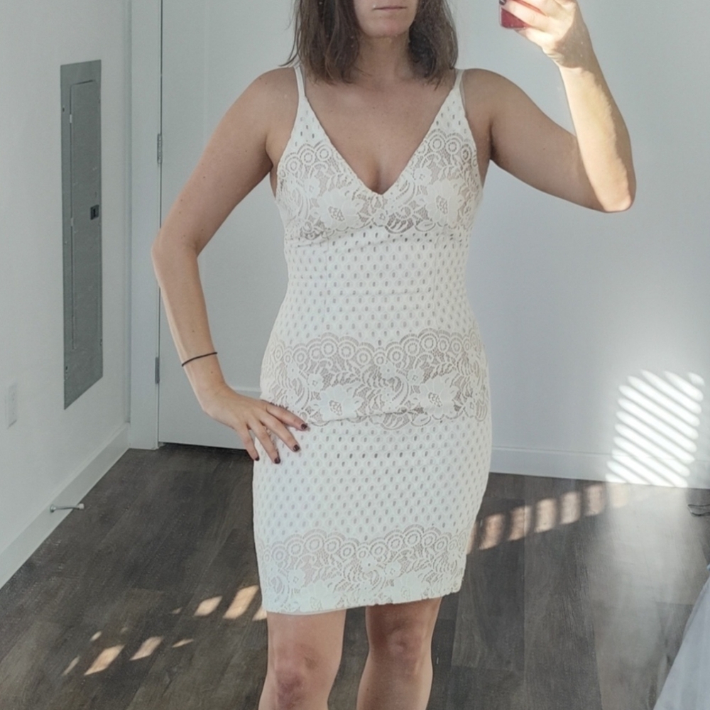 Elegant Cream Lace Dress